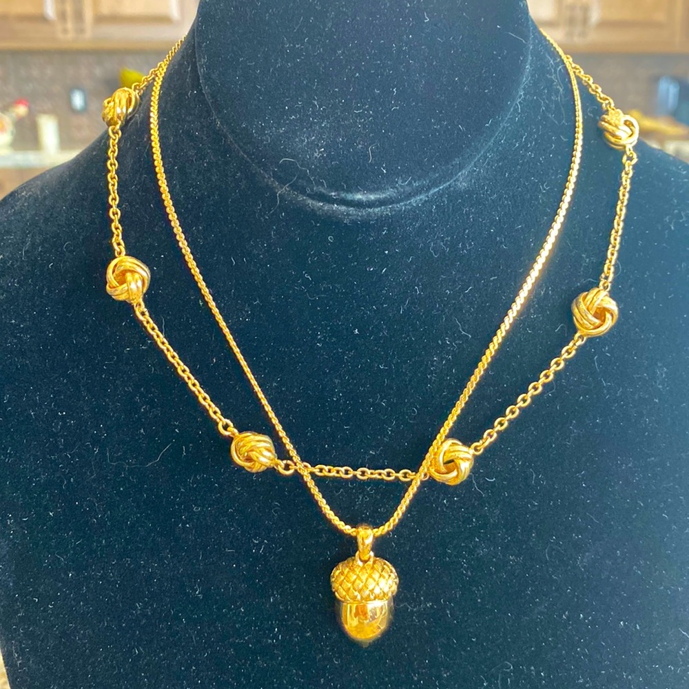 This listing is for 2 Gold plated vintage but in mint condition